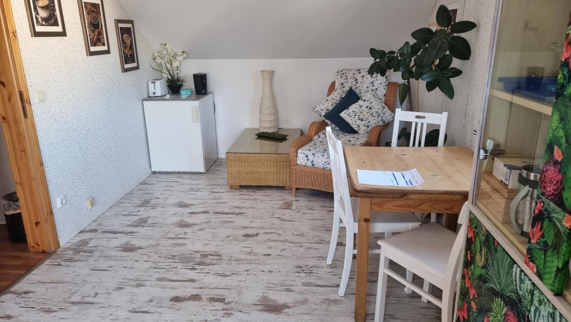 Gemuetliche Zimmer Im Einfamilienhaus Κολωνία Εξωτερικό φωτογραφία