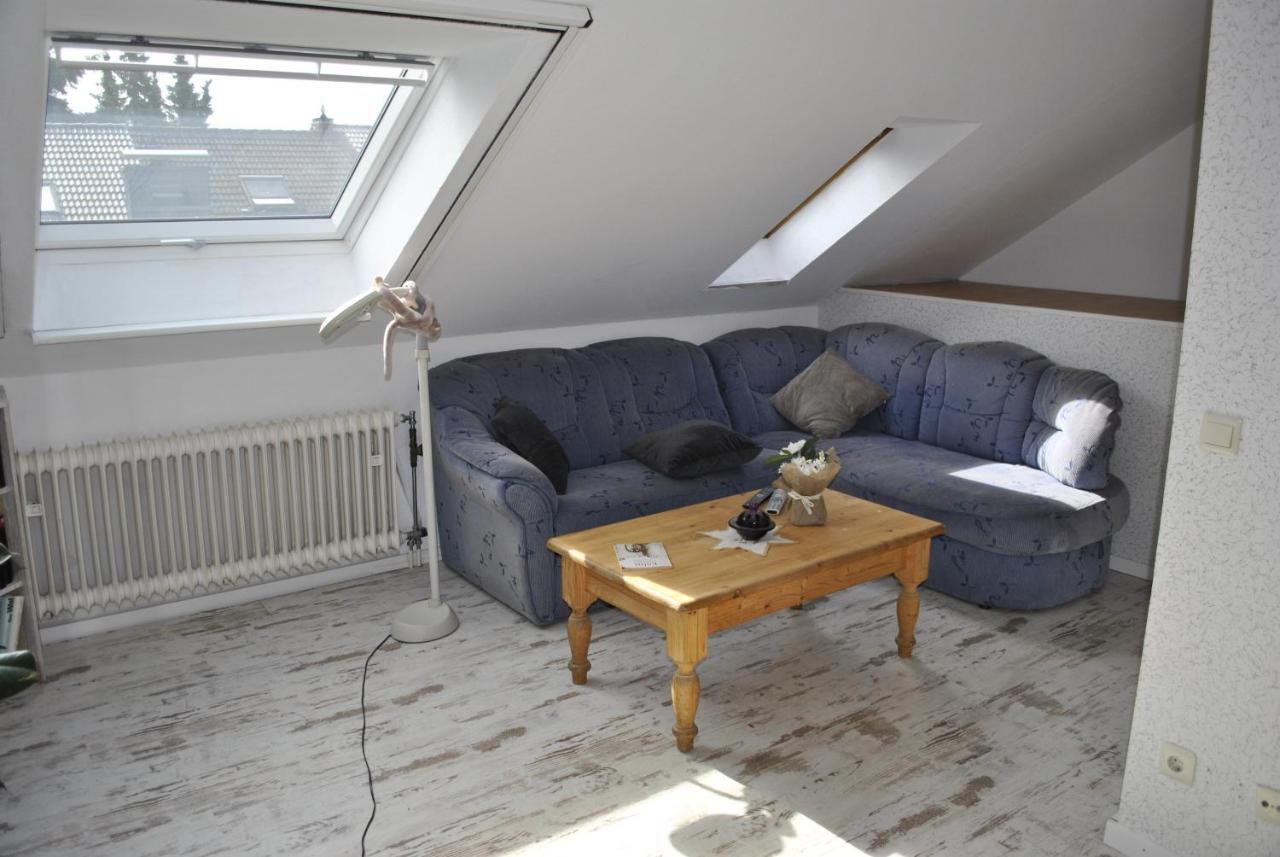 Gemuetliche Zimmer Im Einfamilienhaus Κολωνία Εξωτερικό φωτογραφία